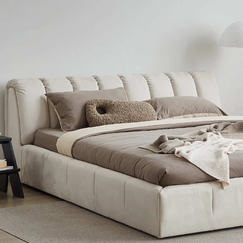 Izmir Upholstered Bed